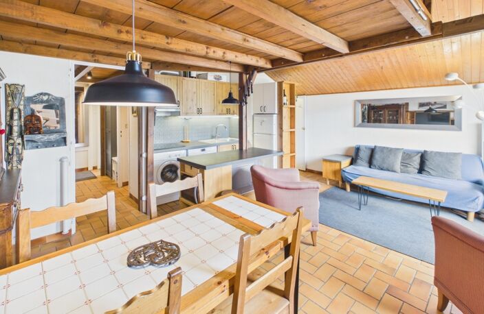 Haute Savoie (74), à vendre SAMOENS - Domaine skiable Grand Massif - Appartement T2 bis + 2 mezzanines — photo 3