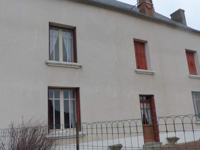 Dpt Deux Sèvres (79), à vendre proche de AIRVAULT maison P5, terrain 1335 m² — photo du bien