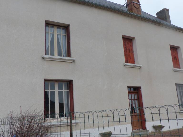 Dpt Deux Sèvres (79), à vendre proche de AIRVAULT maison P5, terrain 1335 m² — photo 1