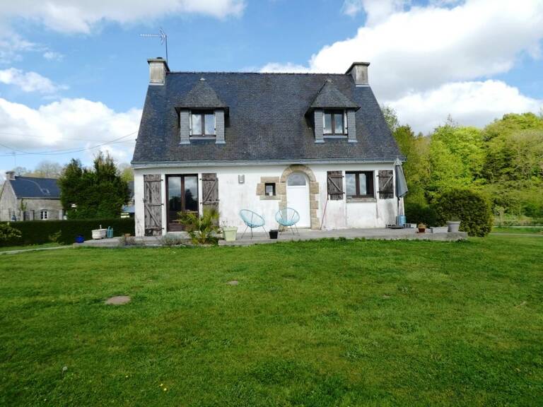 Maison située en campagne — photo 1