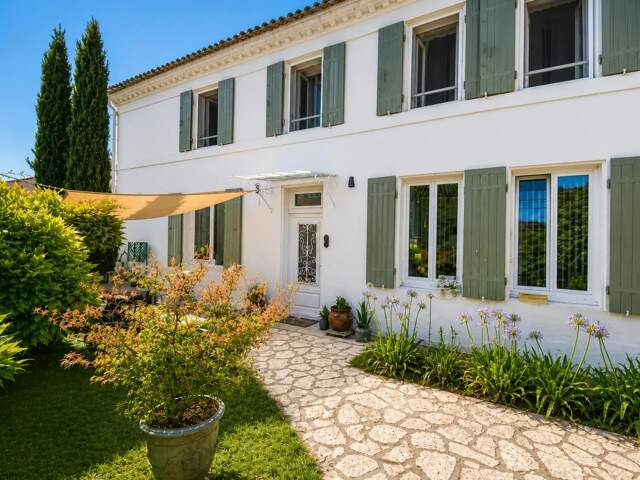 Maison charentaise aux portes de Saint-Jean-d'Angély - 159 m² — photo du bien