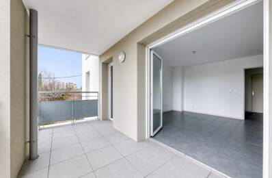 Appartement moderne 3 pièces avec garage — photo du bien
