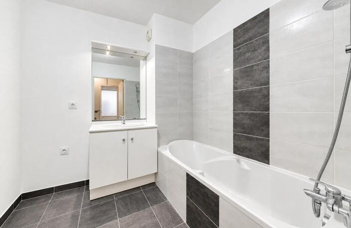 Appartement moderne 3 pièces avec garage — photo 4