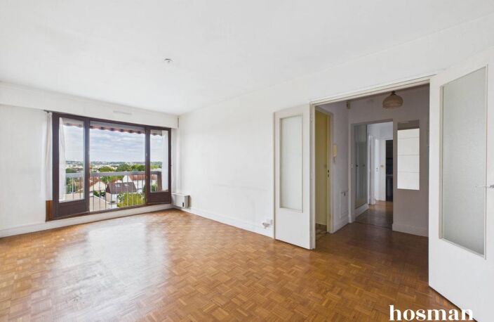 Appartement 3 pièces de 57 m² avec vue dégagée et parking - Rue Du Général Leclerc, Créteil — photo 2