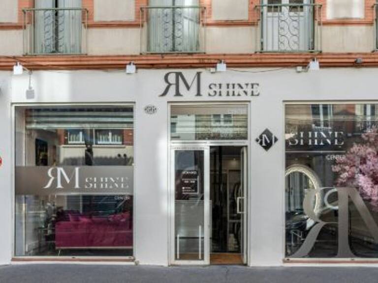 A la location local commercial de 130 m2 secteur Jeanne d'Arc — photo 1