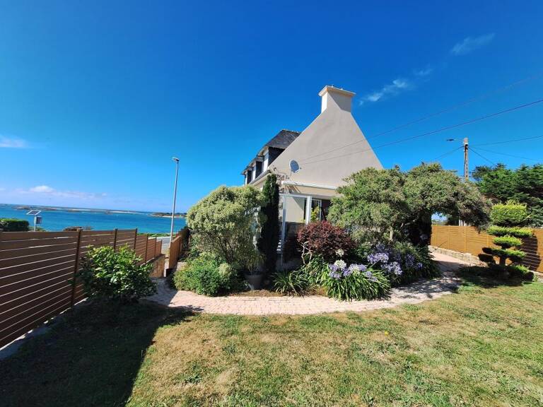 Vue mer pour cette maison rénovée — photo 1