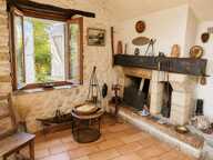 Maison de village en pierre avec cour, terrasses et vue panoramique — photo 2