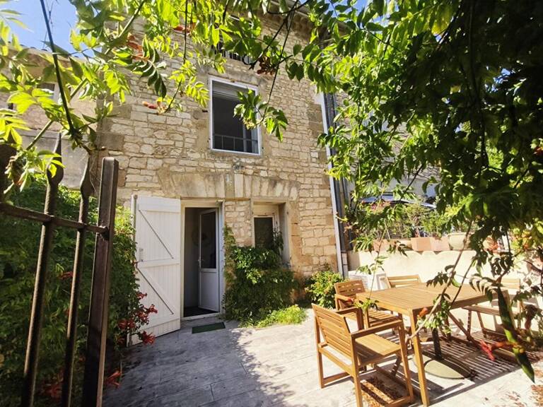 Vedène: Charmante maison de ville rénovée avec cour privative — photo 1