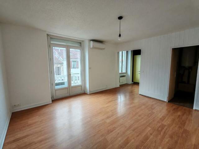 Appartement  2 pièce(s) 42 m2 CENTRE VILLE PROCHE GARE — photo du bien
