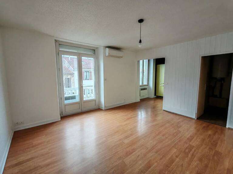 Appartement  2 pièce(s) 42 m2 CENTRE VILLE PROCHE GARE — photo 1