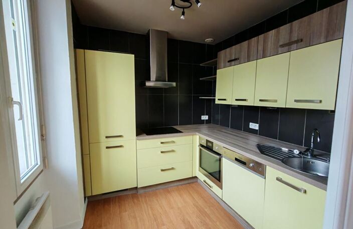 Appartement  2 pièce(s) 42 m2 CENTRE VILLE PROCHE GARE — photo 2