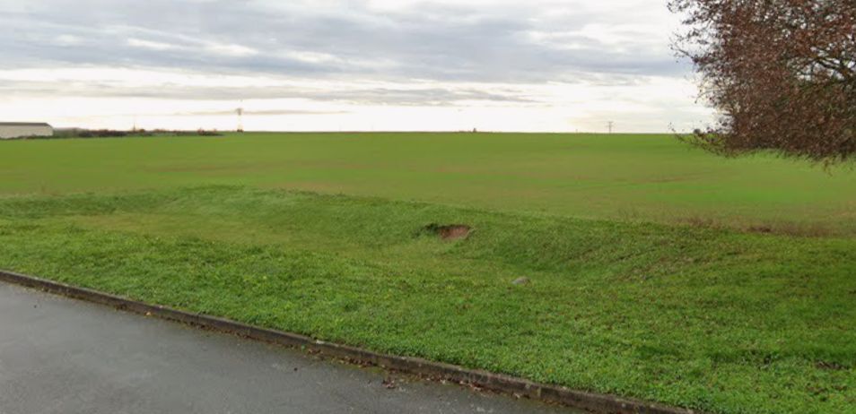 Terrain à bâtir de 235 m² à PERIGNY (17)