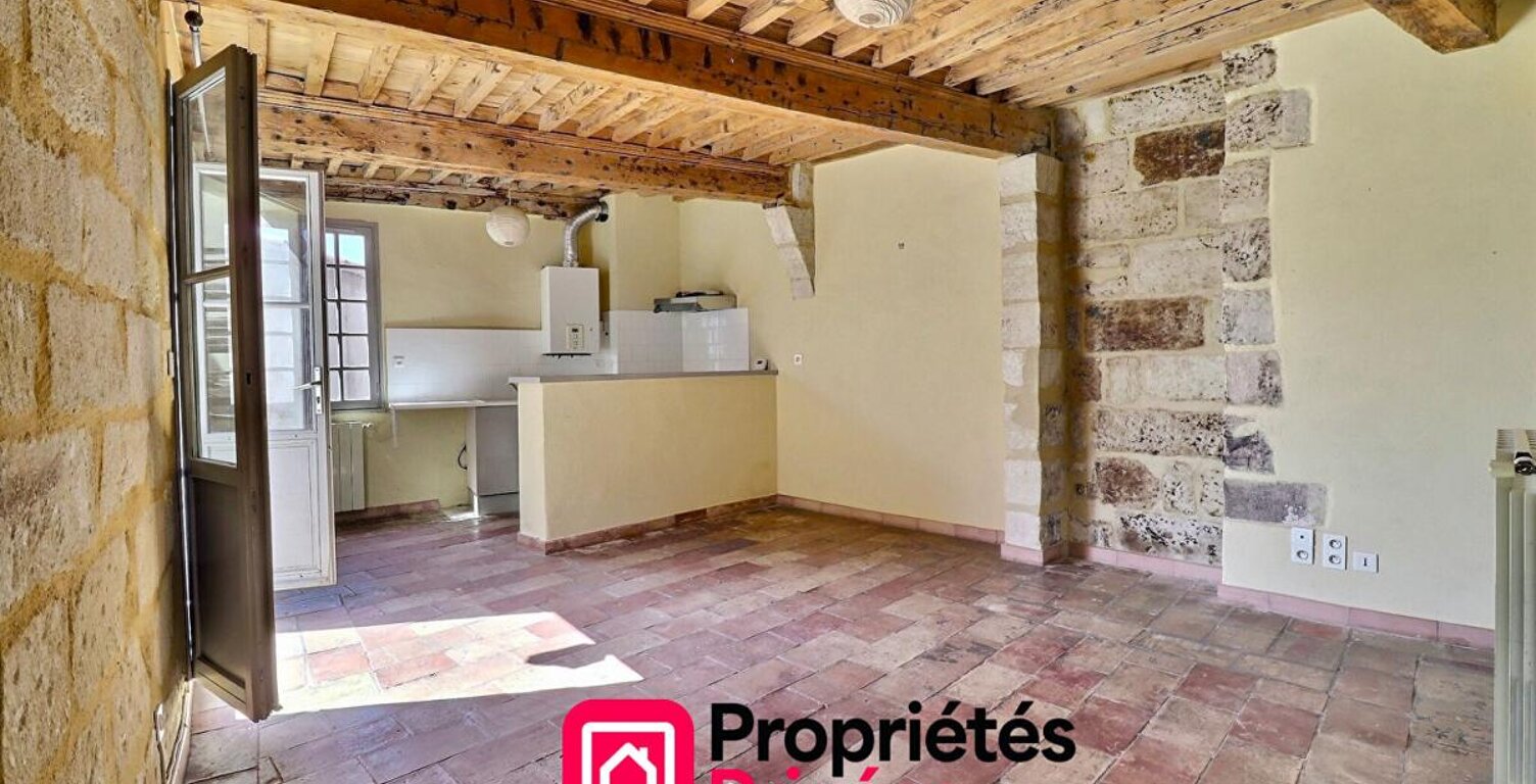 Uzès, Appartement T2 en duplex avec terrasse — photo 1