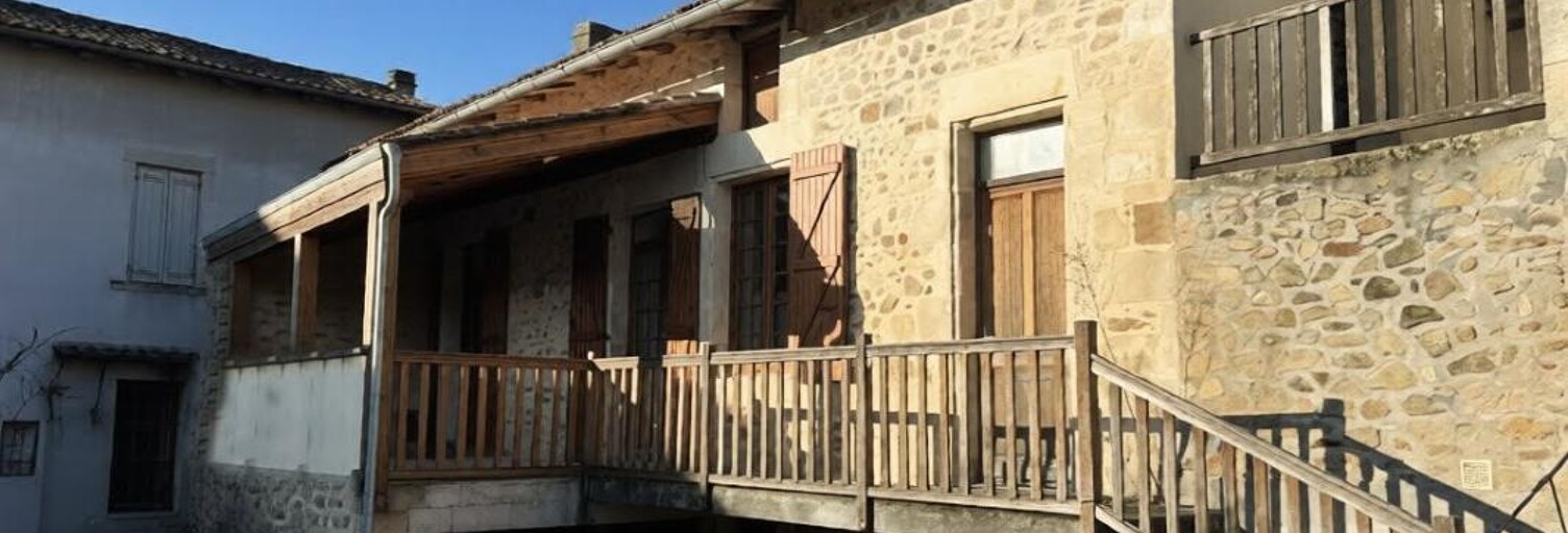 Maison 10 Pièces 315 m² à vendre à Nontron (24300)