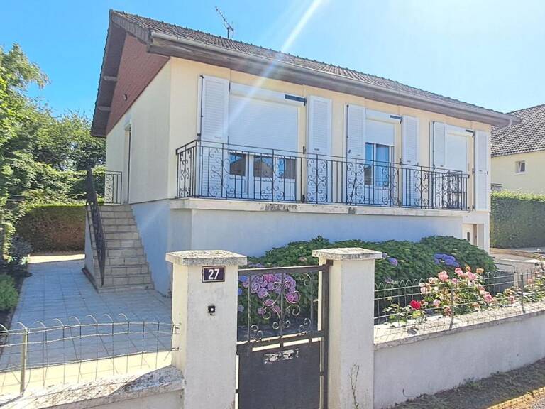 Maison LAVAL très bon secteur (hilard) 4 pièce(s) / 2chs +1 / 83 m2 — photo 1