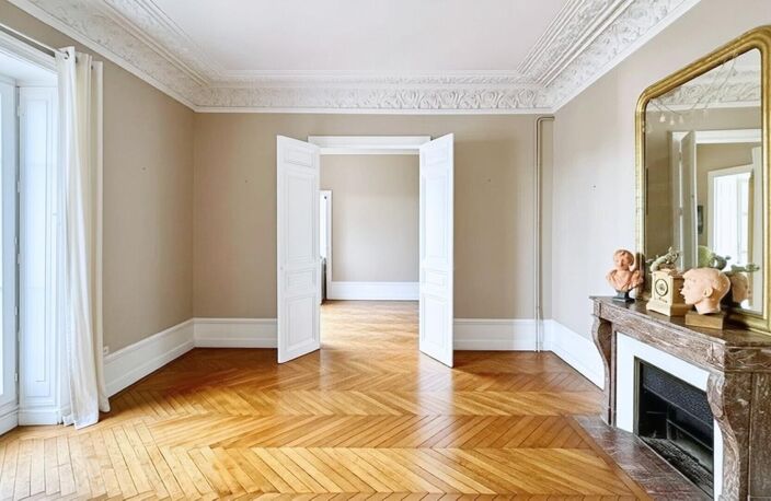A VENDRE APPARTEMENT 5 PIECES VUE LOIRE - NANTES — photo 2