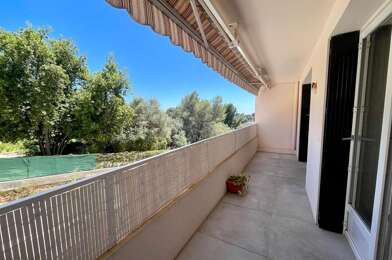 Appartement 4 pièces 240000 €