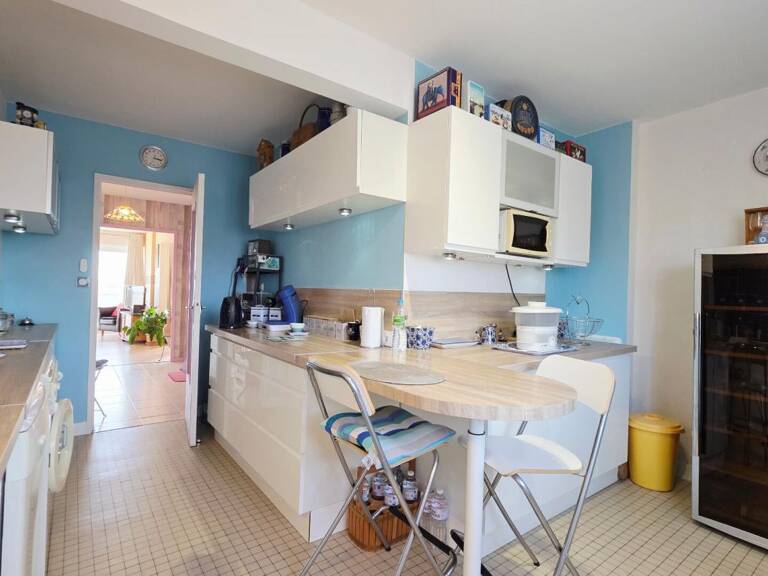 BOURGES APPARTEMENT DE 86.1M² 4 PIECES BALCONS ASCENSEUR PARKING — photo 1