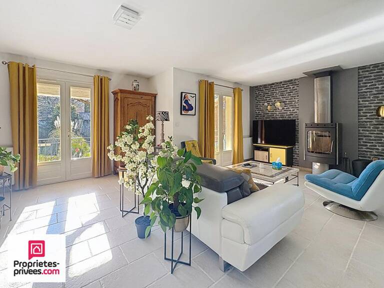 Rians VILLA T4 garage piscine sur 1200 m² — photo 1