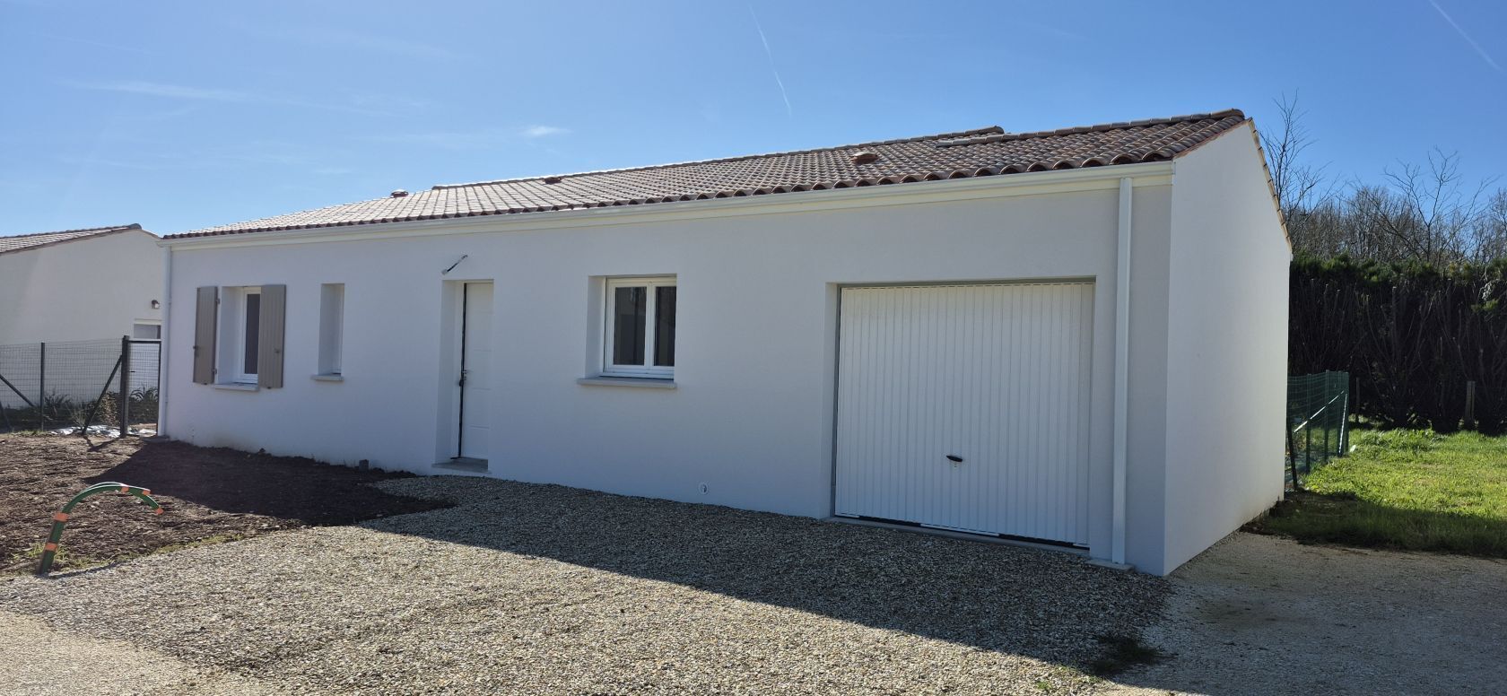Maison neuve 92 m² avec terrain à SAINT-BRIS-DES-BOIS