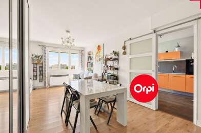 Appartement 4 pièces 159600 €