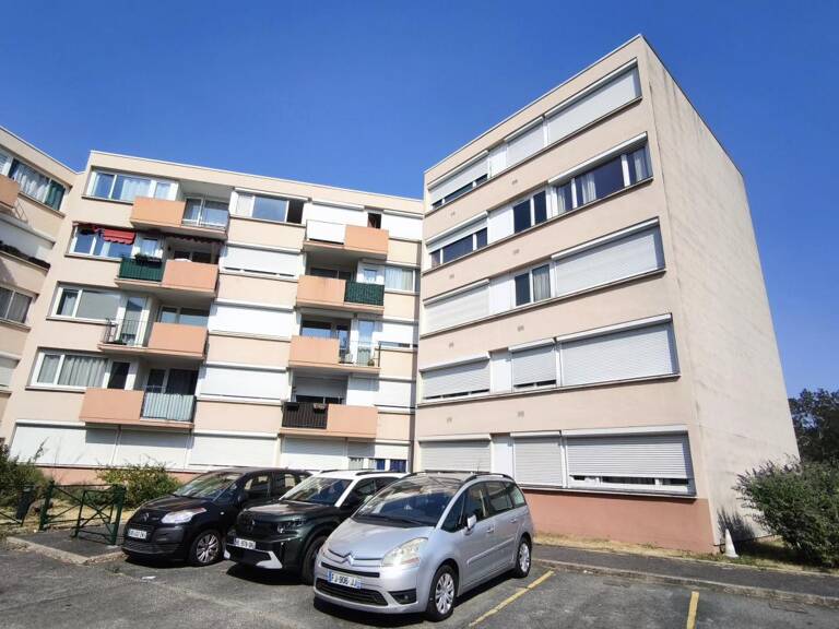 Appartement À Vendre — photo 1