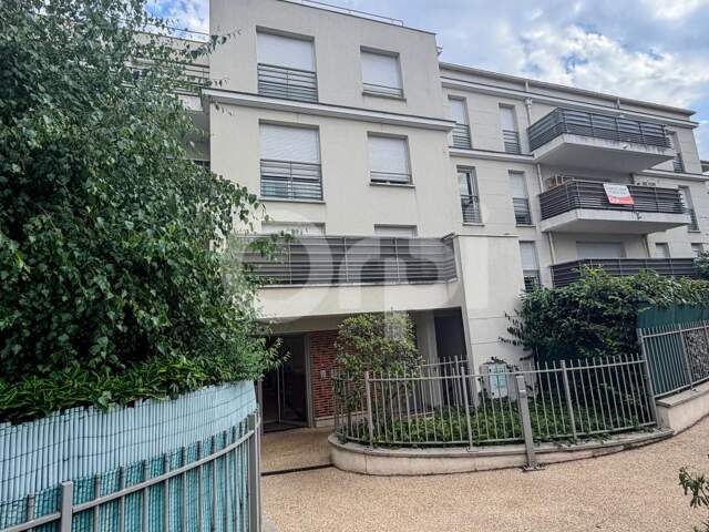 Appartement 3 pièces avec jardin et parking À Vendre — photo du bien