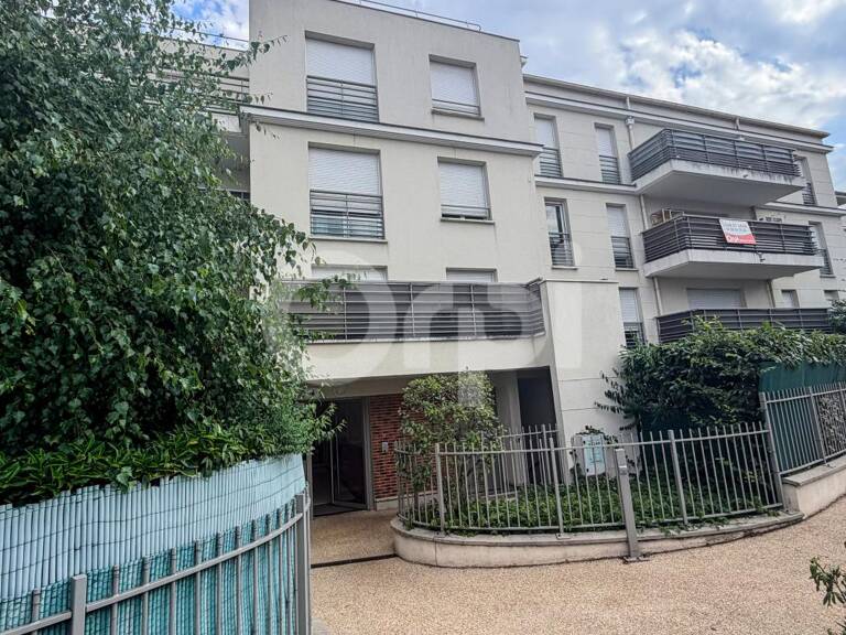 Appartement 3 pièces avec jardin et parking À Vendre — photo 1