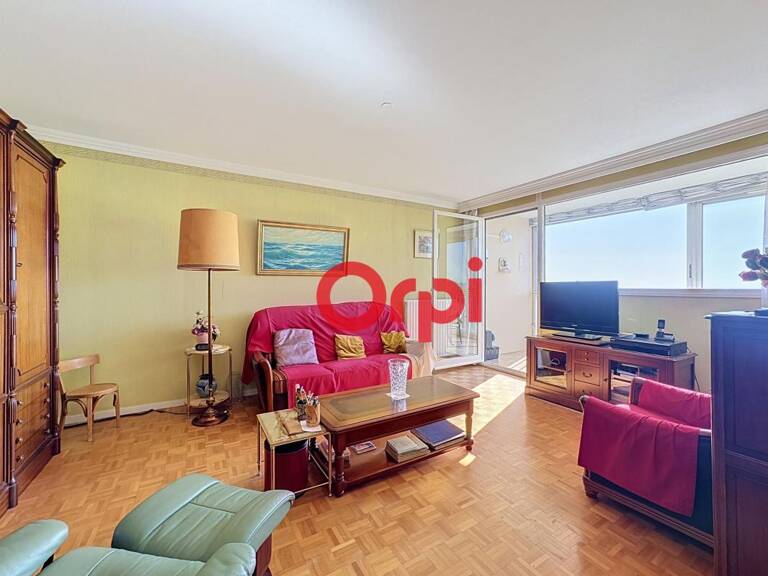 EXCLUSIVITÉ ORPI - OULLINS T4 CADRE VERDOYANT AVEC PARKING ET LOGGIA — photo 1