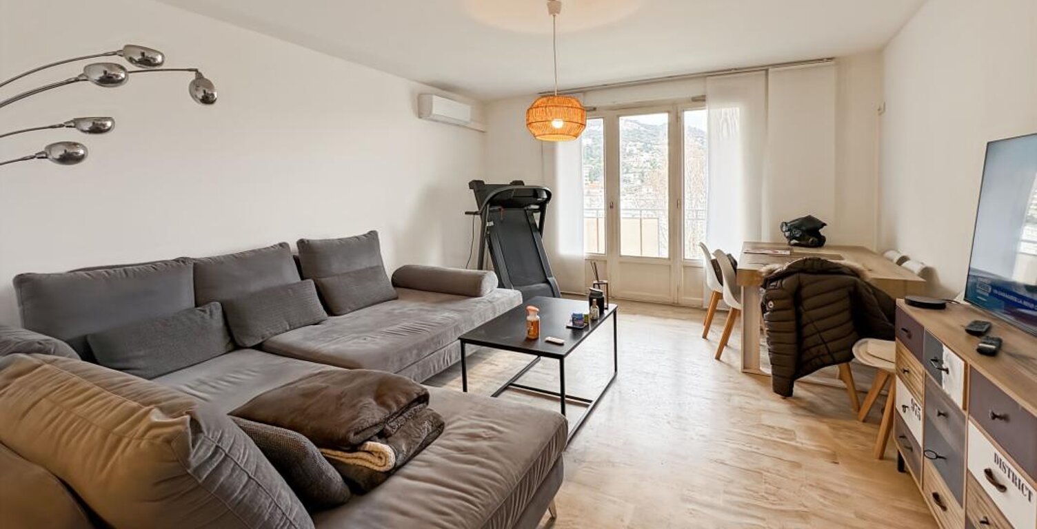 Appartement T3 avec terrasse et garage — photo 1