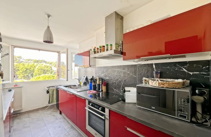 Appartement T3 avec terrasse et garage — photo 2