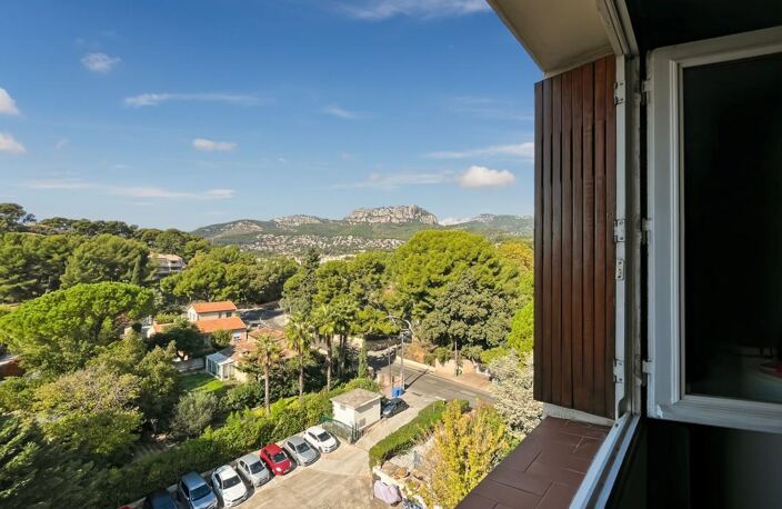 Appartement T3 avec terrasse et garage — photo 3