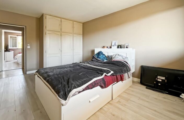 Appartement T3 avec terrasse et garage — photo 4