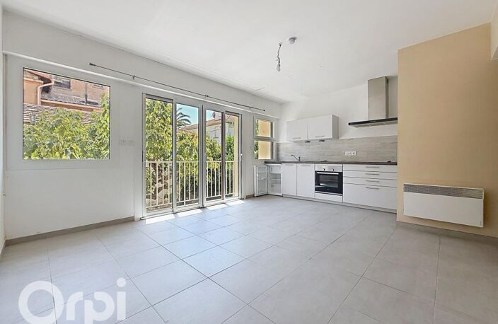 Appartement À Vendre — photo 2
