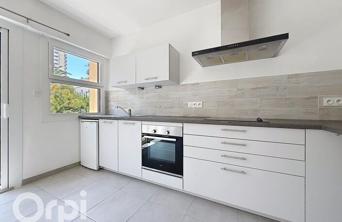 Appartement À Vendre — photo 3