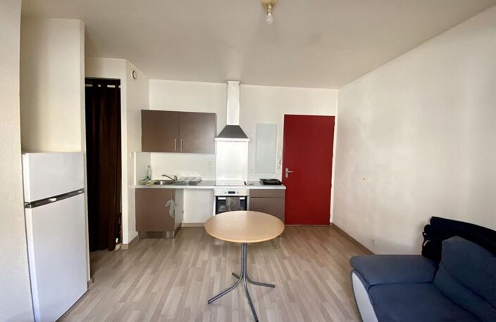 LOCATION d'un appartement T2 (29 m²) à MAZAMET — photo 2