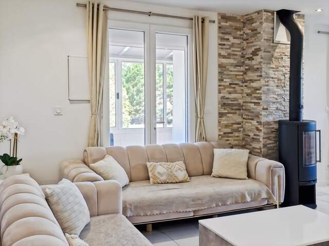 Maison À Vendre : maison sur sous-sol total - véranda — photo du bien