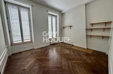 Appartement 2 pièces 918 €