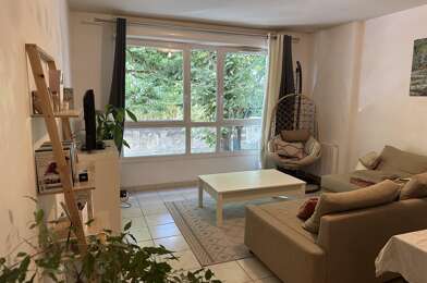 Appartement 3 pièces 880 €
