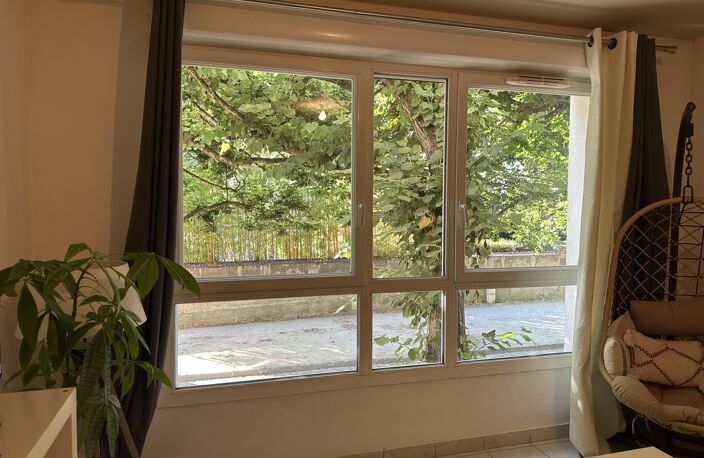Rare sur VERNON ! Appartement meublé de qualité dans une résidence récente, en centre-ville et à 2 pas des quais de Seine. — photo 2