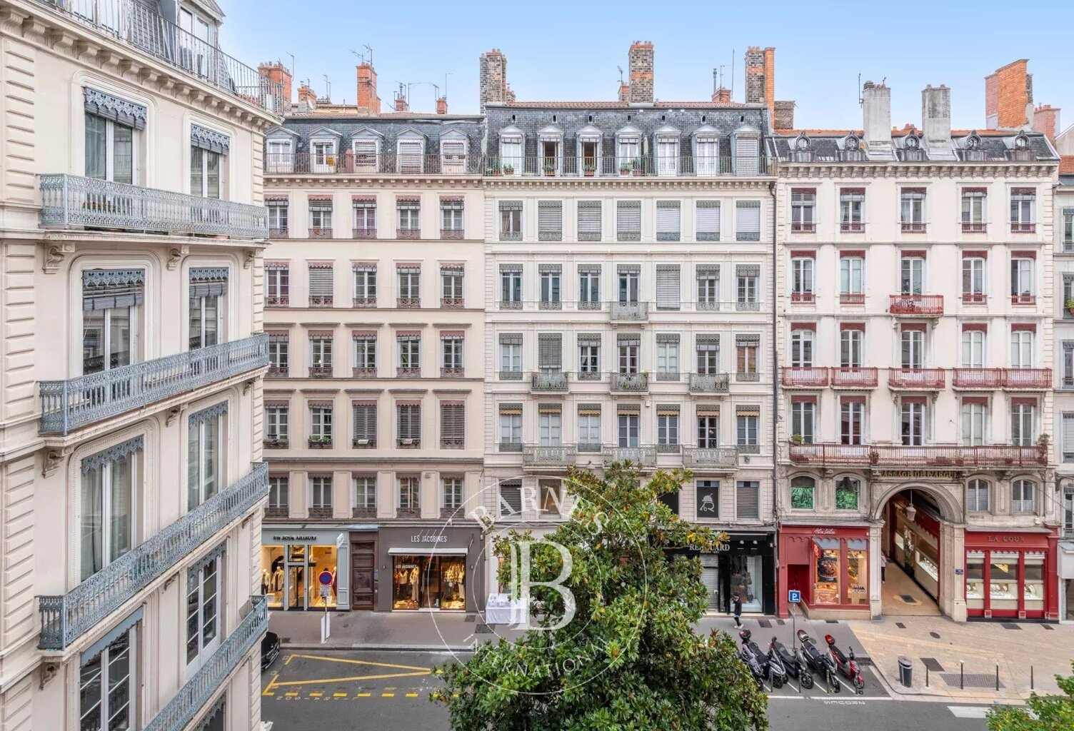Lyon 2 - Jacobins - Studio au 6ème étage de 32 m² — photo 1