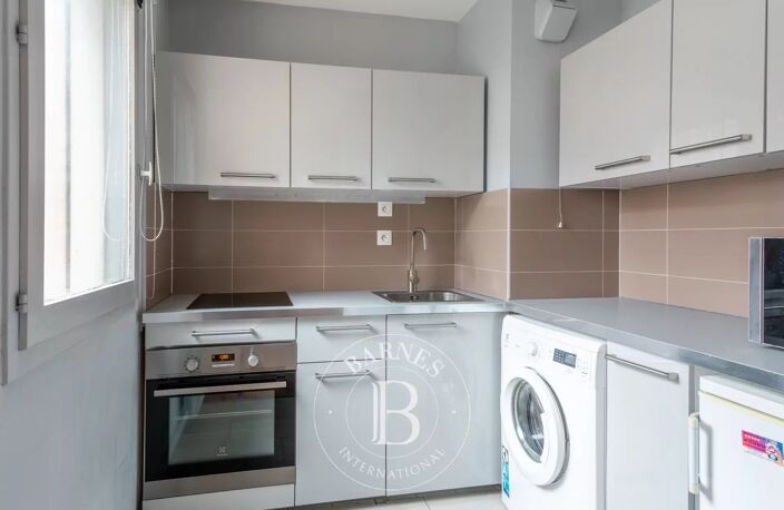 Lyon 2 - Jacobins - Studio au 6ème étage de 32 m² — photo 5