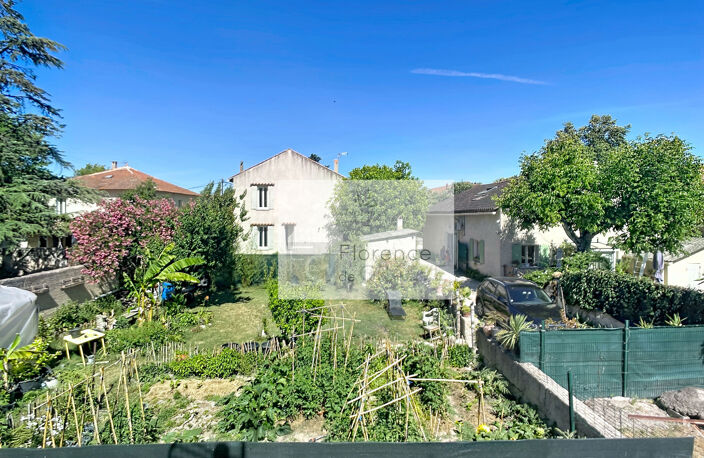 Vente maison 6 pièces 172 m² Mollégès (13940) — photo 3