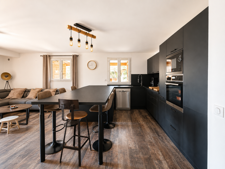 APPARTEMENT T4 DE 82 M2 DANS PETITE COPROPRIÉTÉ DE CHARME À — photo 1