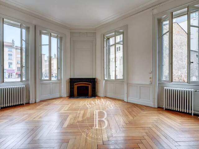 Lyon 5 - Saint Jean - Appartement de 134 m²  - bureau - 3 chambres — photo du bien