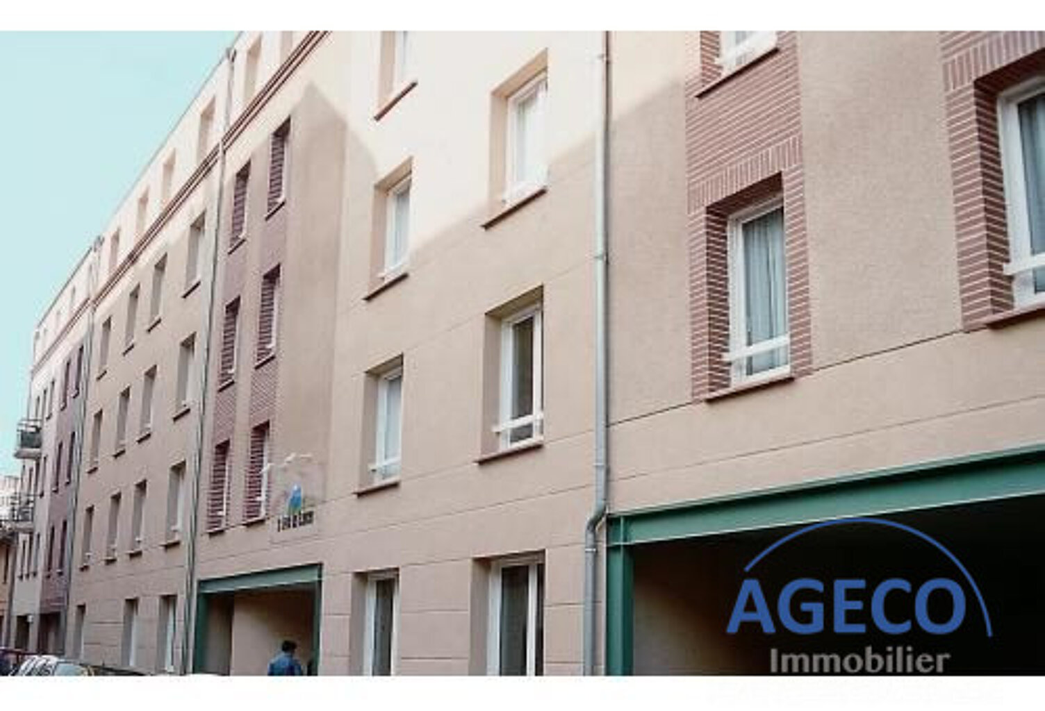 VOTRE PARKING INTERIEUR PORT SAINT SAUVEUR — photo 1