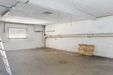 Garage  89000 €