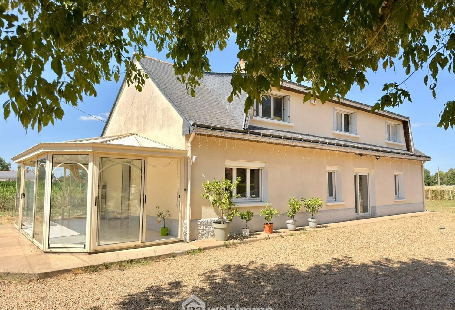 Maison - 98m² - Longué-Jumelles — photo 1