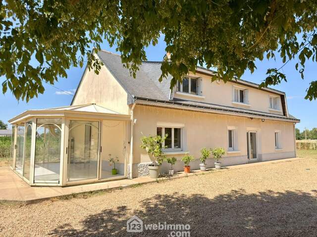 Maison - 98m² - Longué-Jumelles — photo du bien