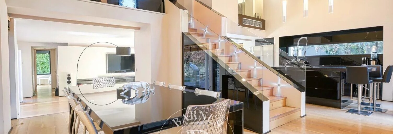 Maison 6 Pièces 296 m² à louer à Saint-Didier-au-Mont-d'Or (69370)